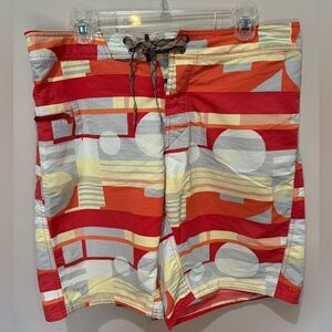 Patagonia Men’s Printed Board Shorts Sz 34